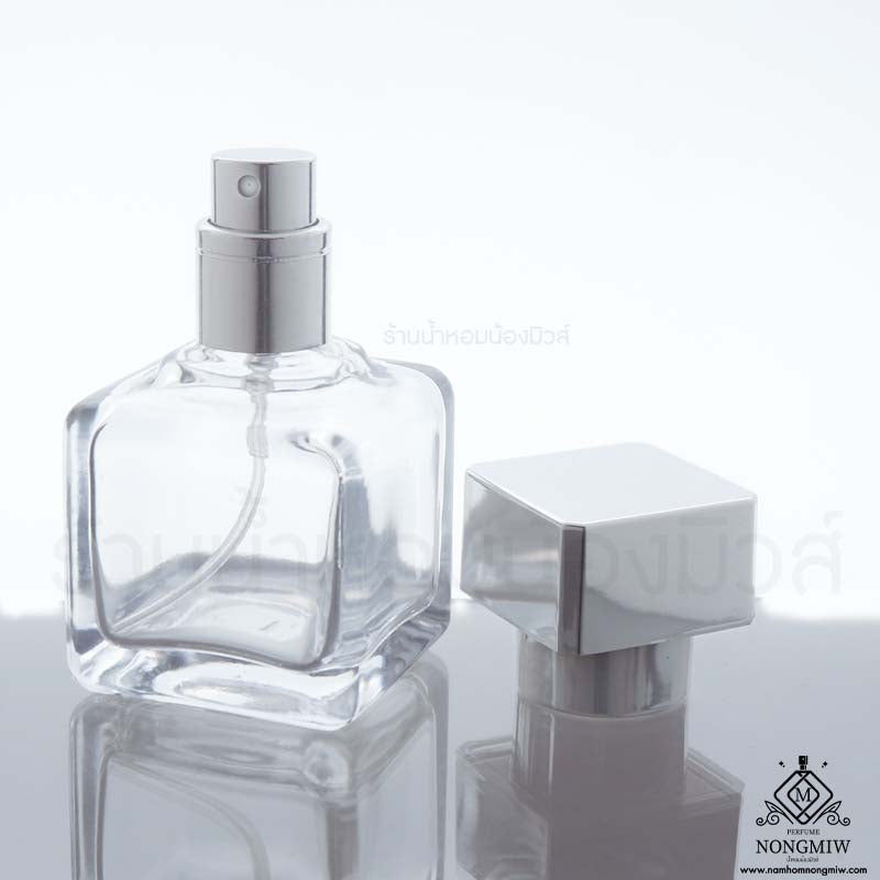 ขวดเมเดี้ยน ฝาเงิน 30ML.(A9)
