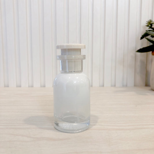 ขวดหลุยส์ ขาวพาสเทล 30ML.