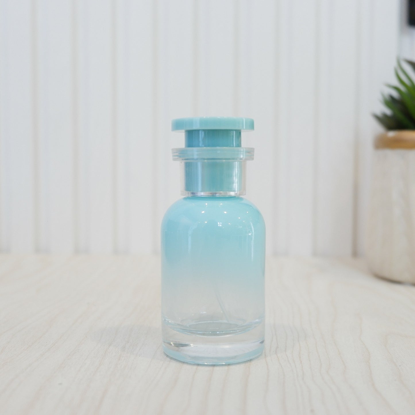 ขวดหลุยส์ ฟ้าพาสเทล 30ML.