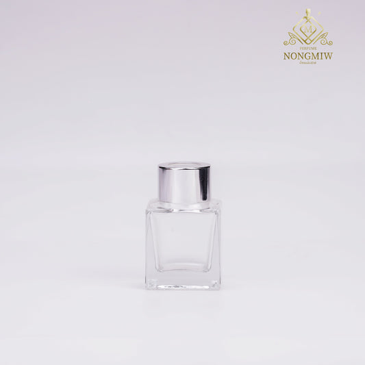 ขวดดิฟฟิวเซอร์ใสทรงเหลี่ยม ฝาเงิน 40ML.