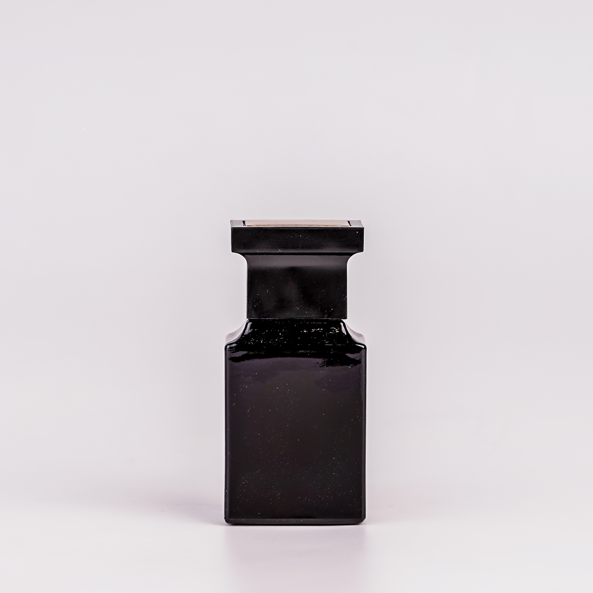 ขวดTOMFORD สีดำ 30 ML.(A1)